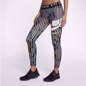 NIKE INTERNATIONAL LEGGING